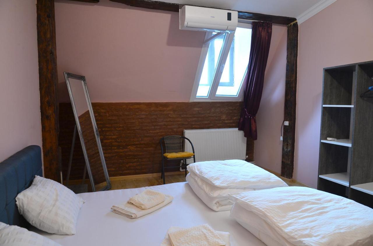 Natia'S Apartment On Dadiani St. Tbiliszi Kültér fotó
